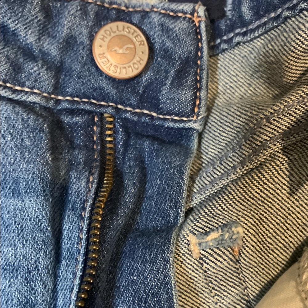 Hollister Women's Blue Jeans - Picture 6 of 8